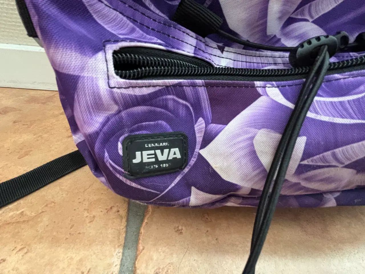 Billede 13 - Jeva skoletaske / rygsæk stof lilla mønster