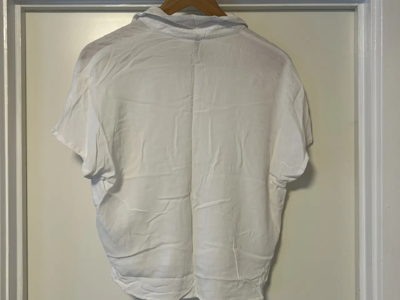 Billede 2 - H&M skjorte