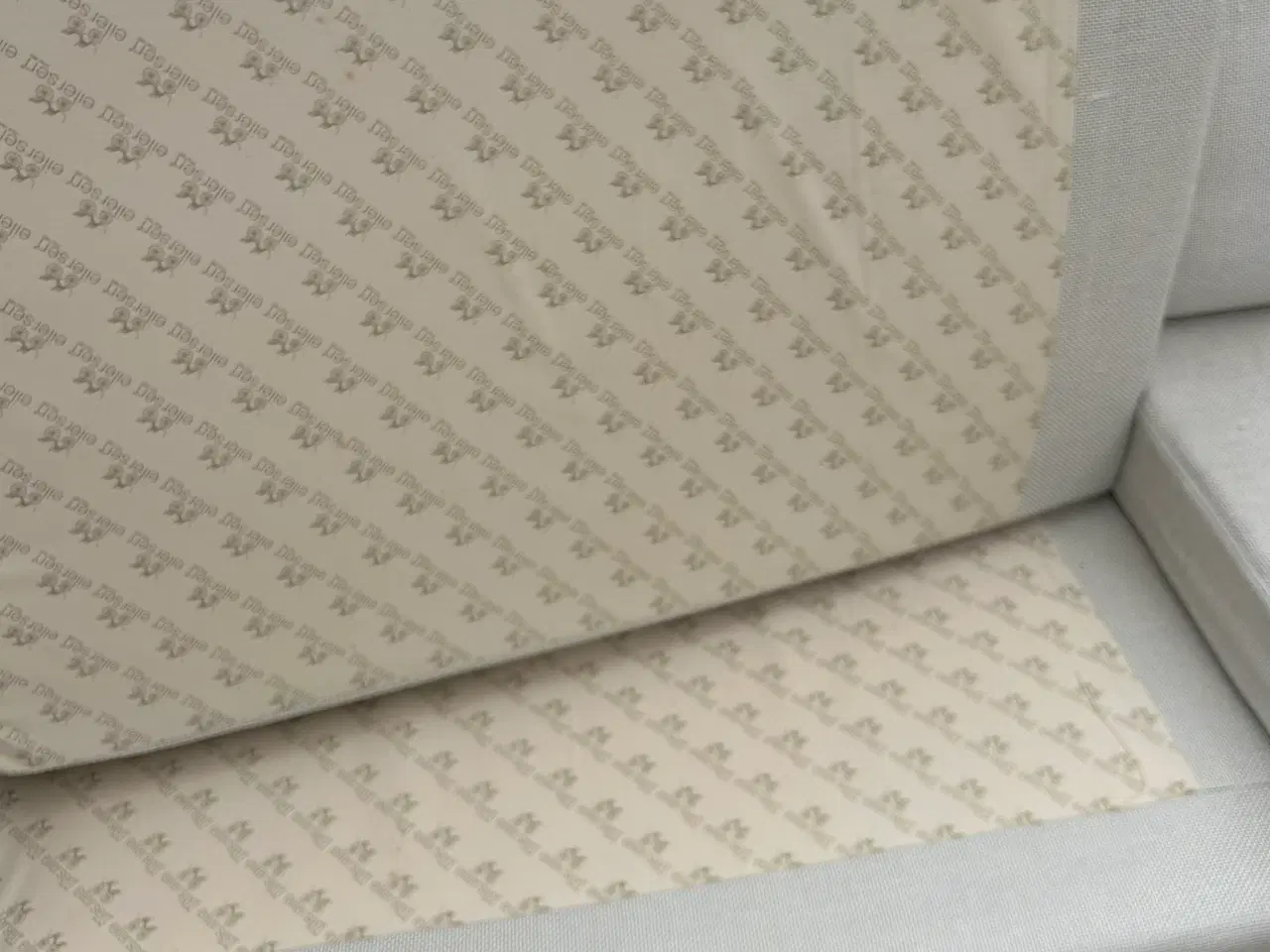 Billede 5 - Eilersen 2,5 Pers sofa i lyst struktur stof