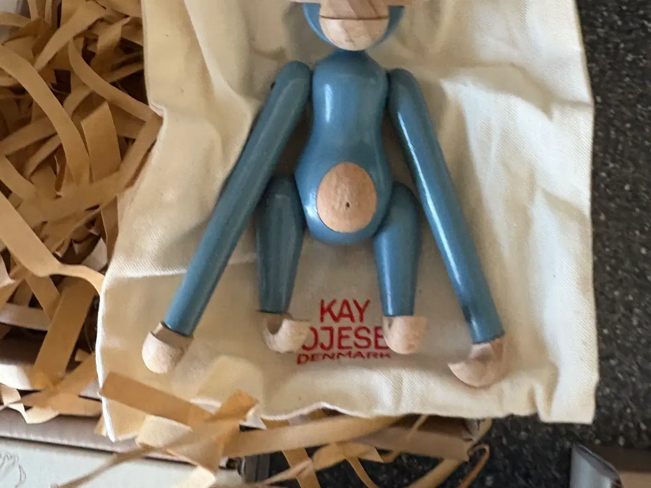 Billede 2 - Kay Bojesen mini abe blå/rød