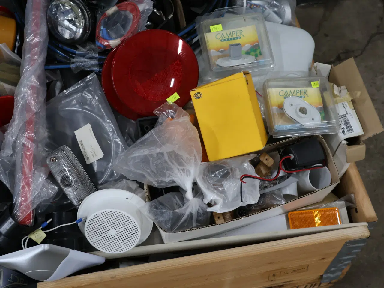 Billede 10 - Palle med diverse blandede reservedele m.m. 