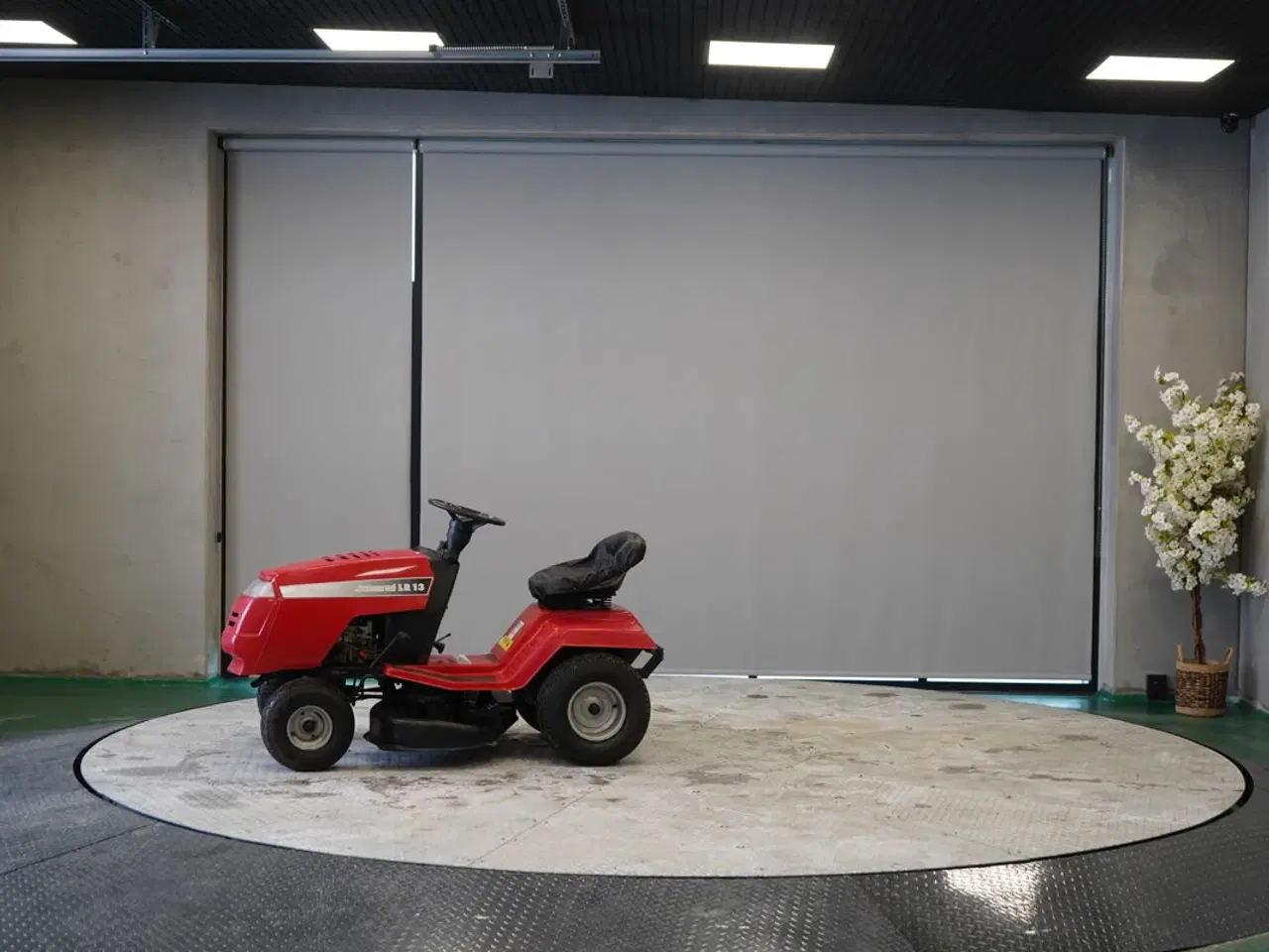 Billede 2 - Jonsered LR13 havetraktor – ABSOLUT BORTSALG!