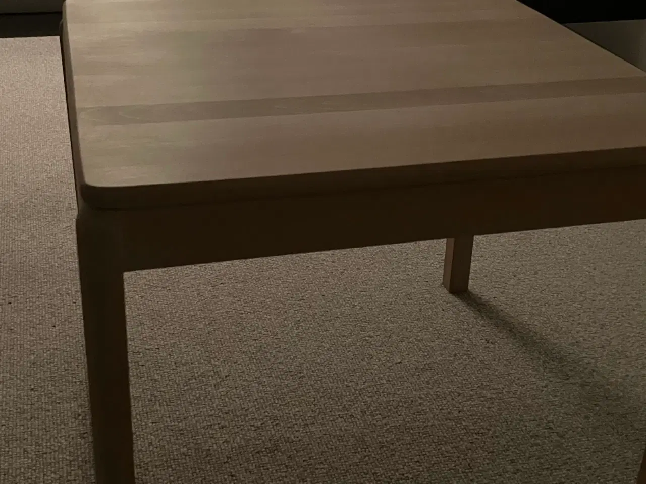 Billede 1 - Sidebord i sæbebehandlet bøg