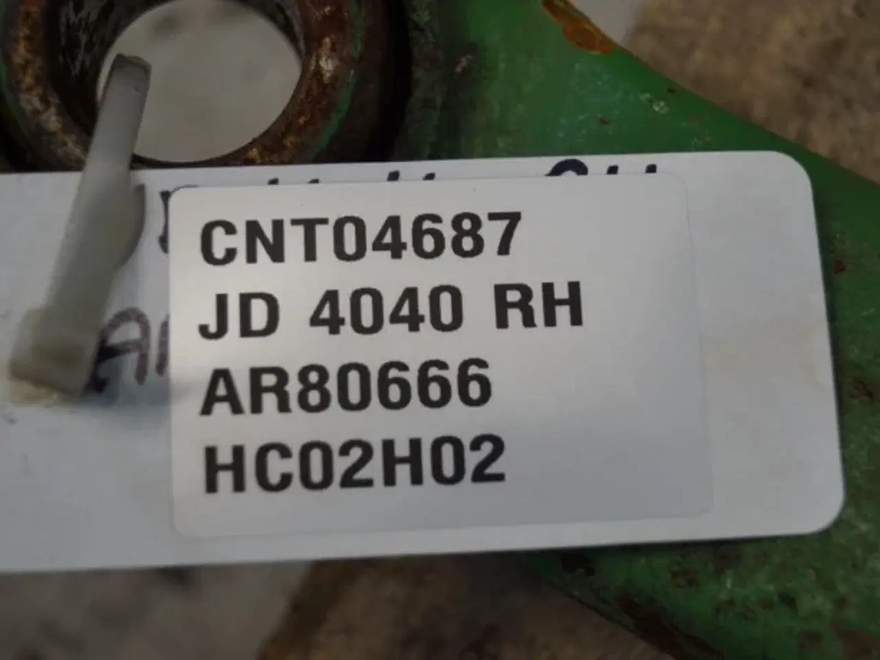 Billede 10 - John Deere 4040 R.H. Liftarm AR80666