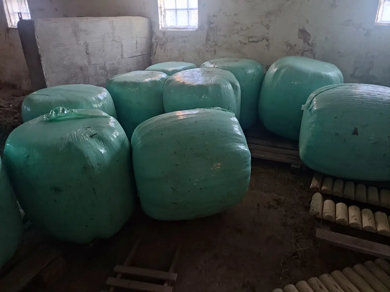 Billede 1 - wrap hø tørt i miniballer ca 40 kg