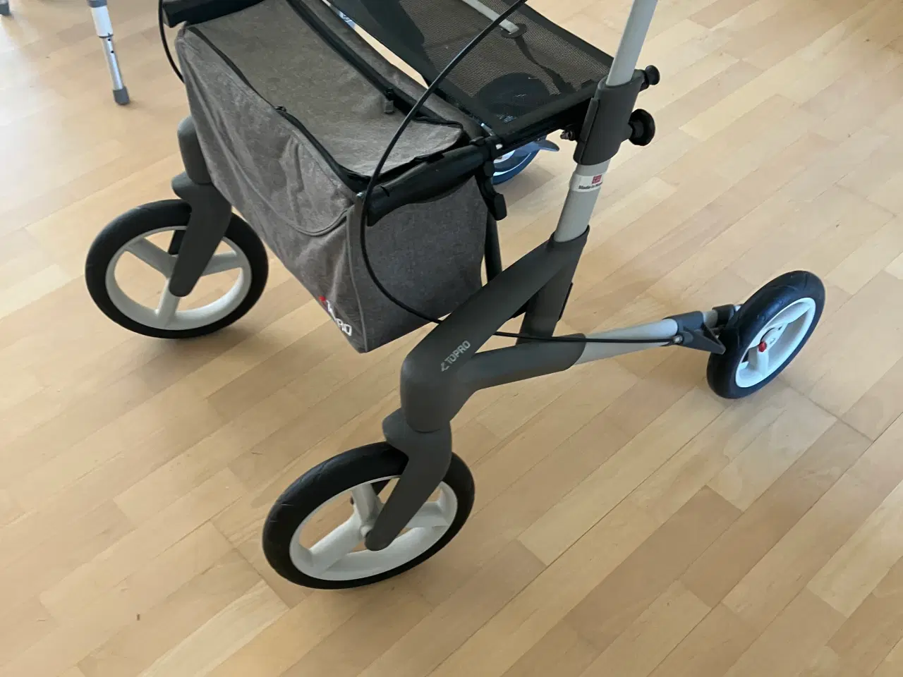 Billede 4 - Rollator med store hjul