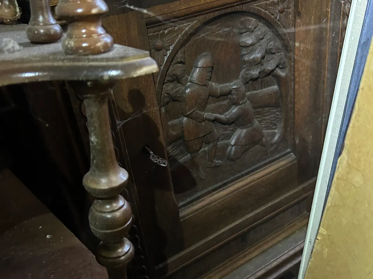 Billede 9 - Ladesalg skal tømmes