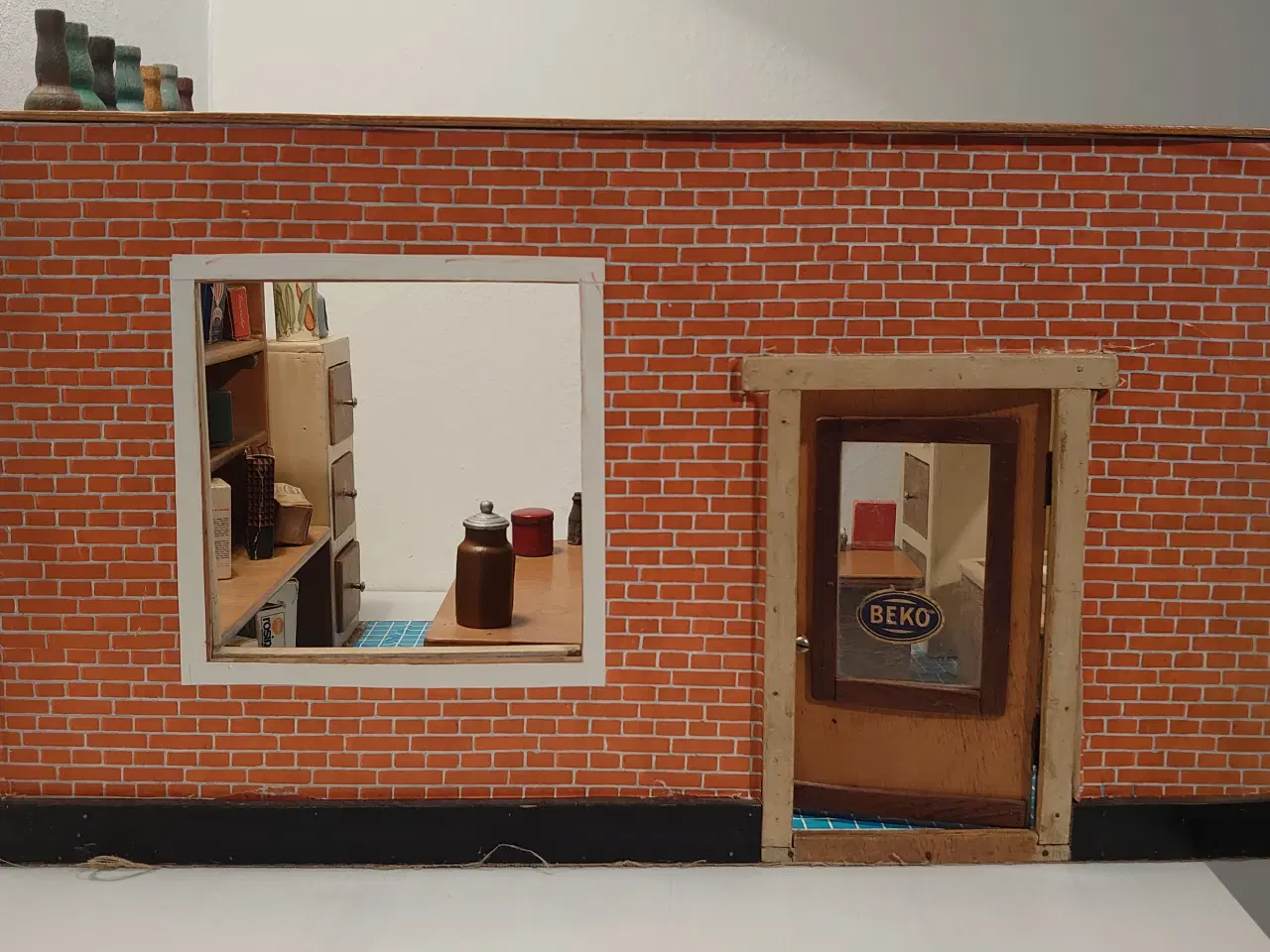 Billede 6 - Stor gammel købmandsbutik m. 53 varer i træ og pap