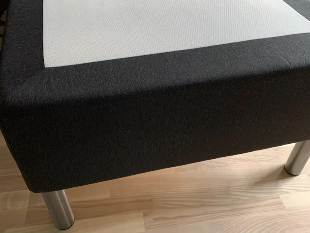 Billede 2 - Dreamzone seng med top madres 90x200