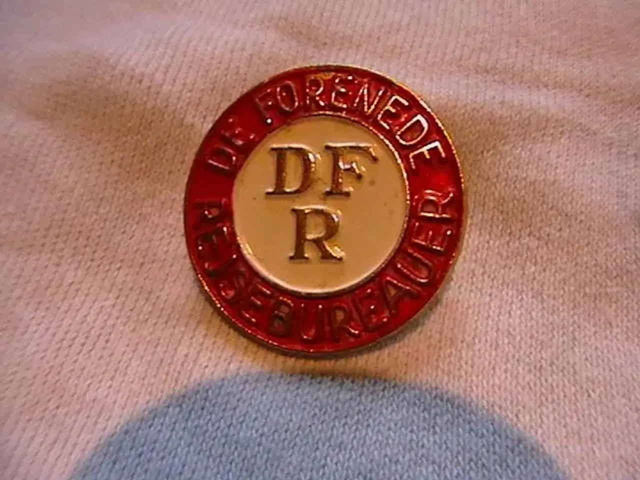 Billede 1 - Emblem: DFR. Ældre, men fint.