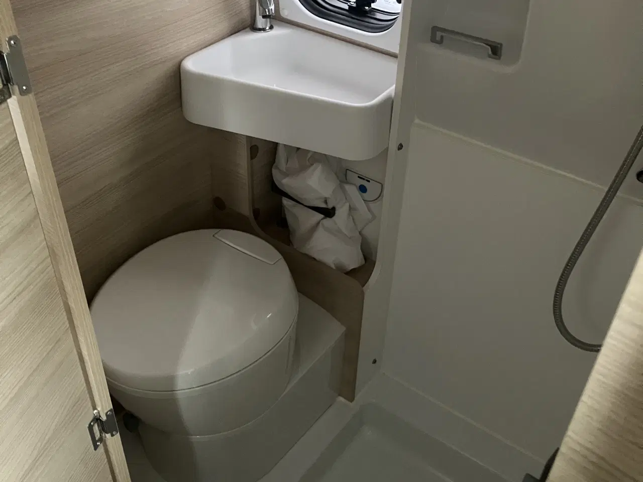 Billede 13 - Autocamper leje