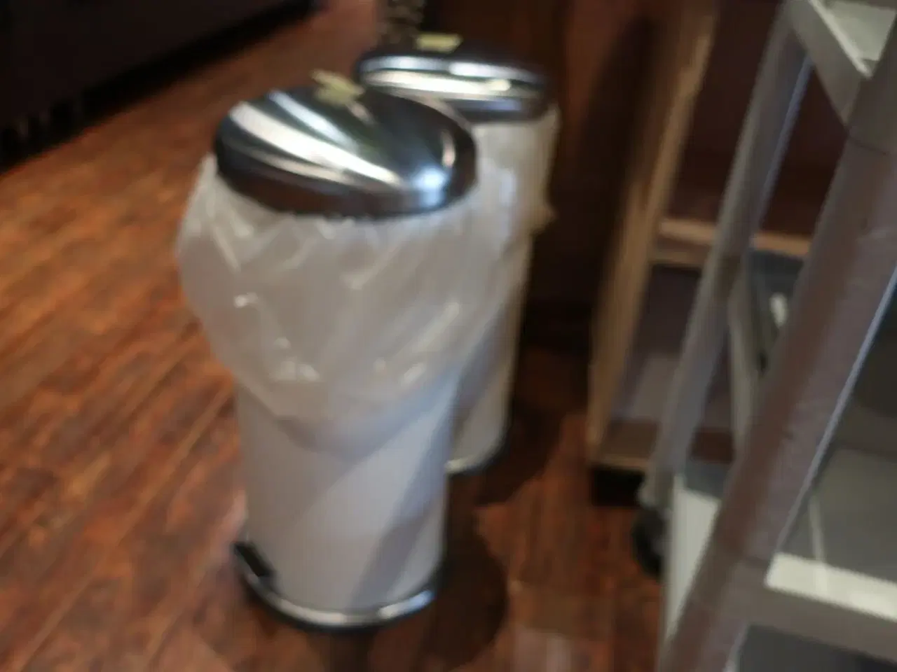 Billede 1 - 2 store pedalspande