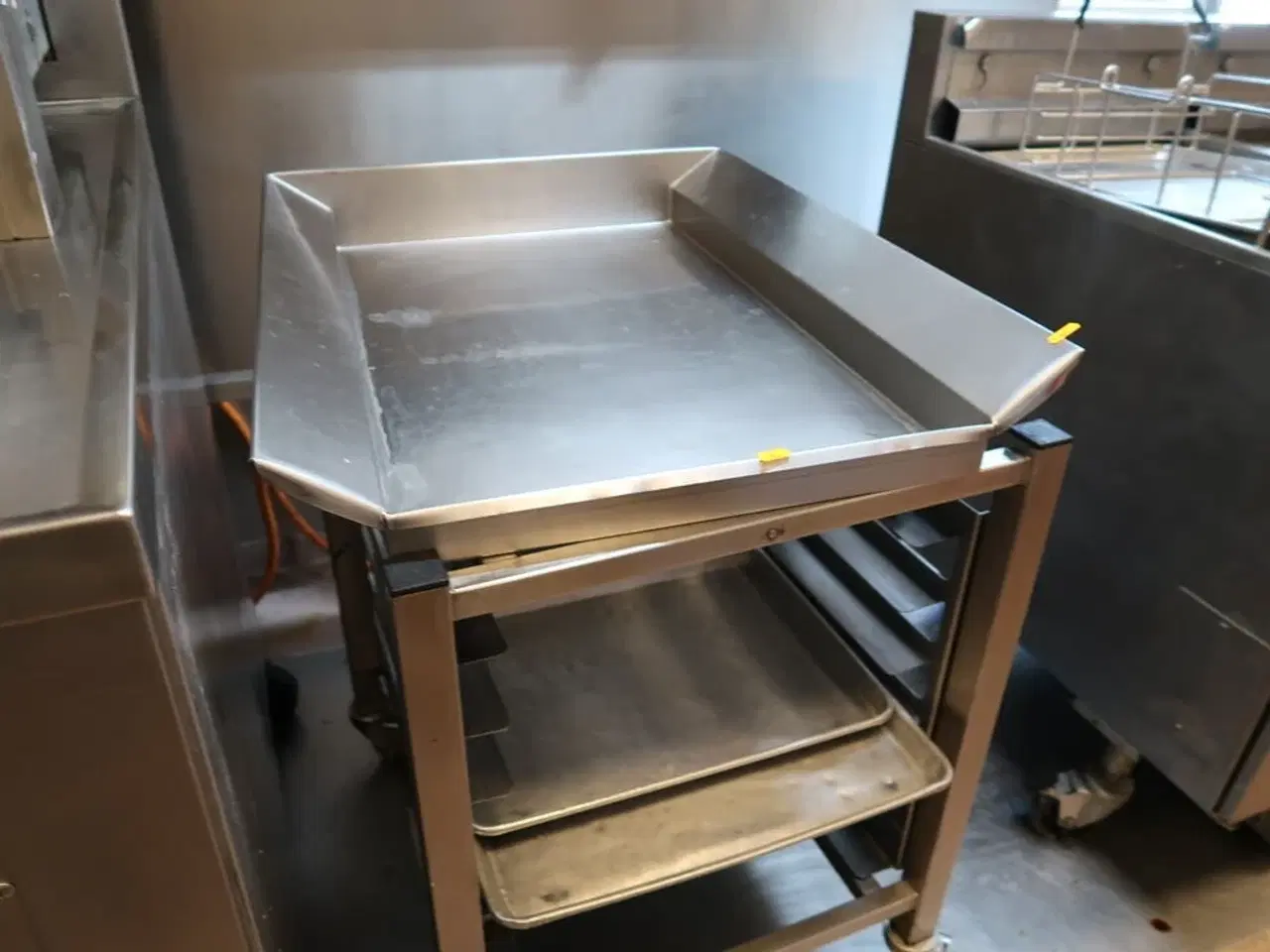 Billede 2 - Rustfri stålopbevaringsbord
