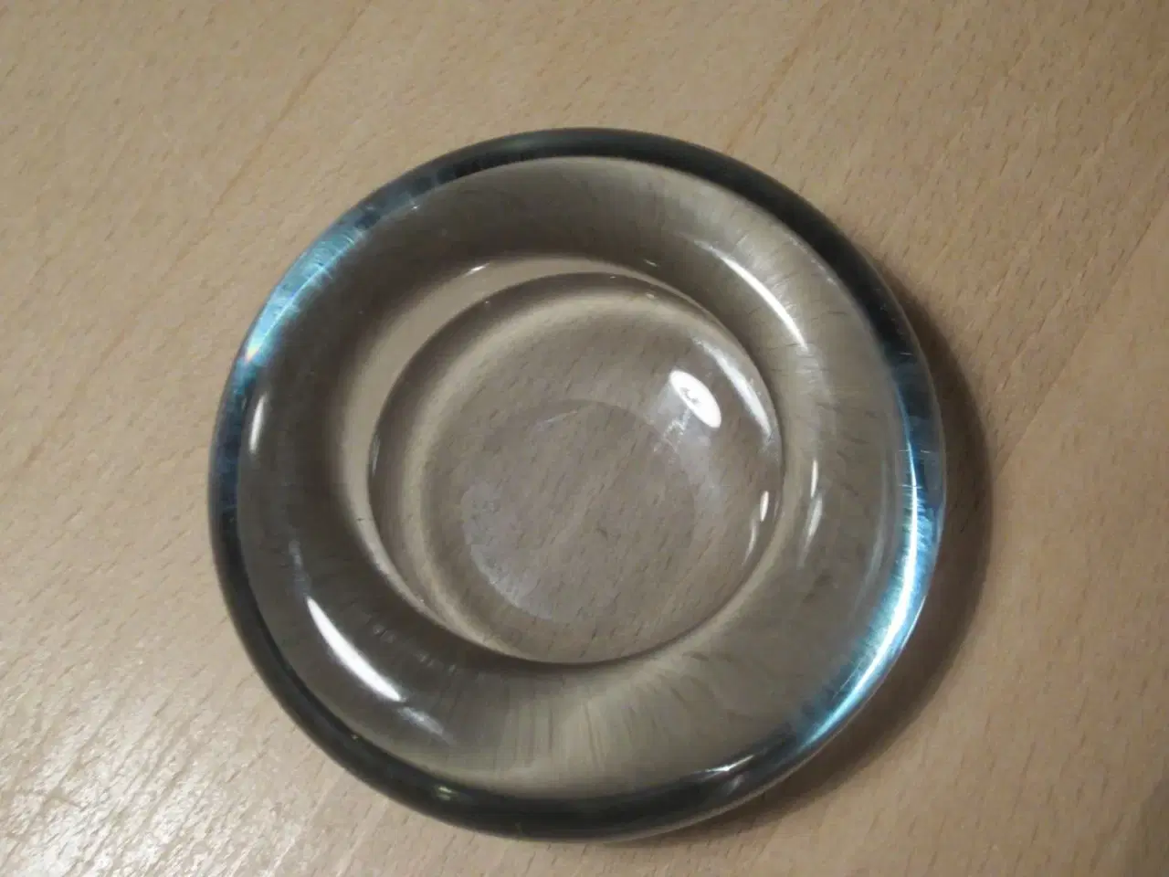 Billede 3 - Holmegaard Akva Askebæger i lyseblå glas