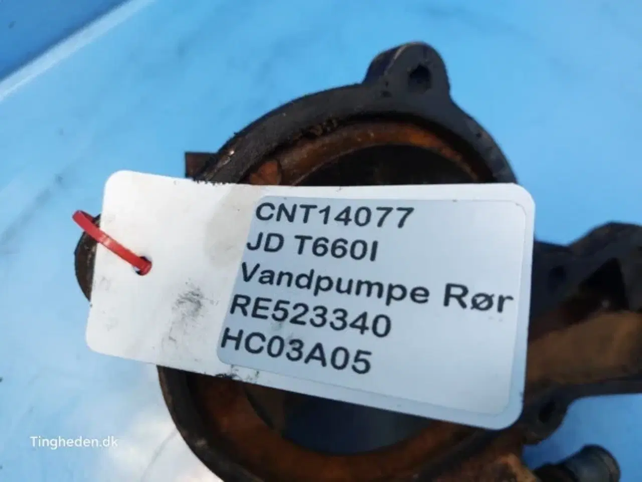 Billede 12 - John Deere 6090HZ003 Vandpumpe Rør RE523340