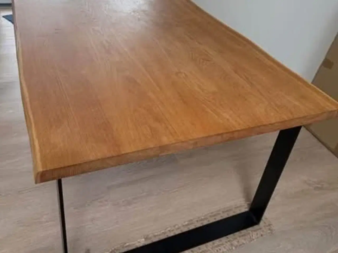 Billede 2 - 1 Planke, egetræ spisebord + tillægsplade
