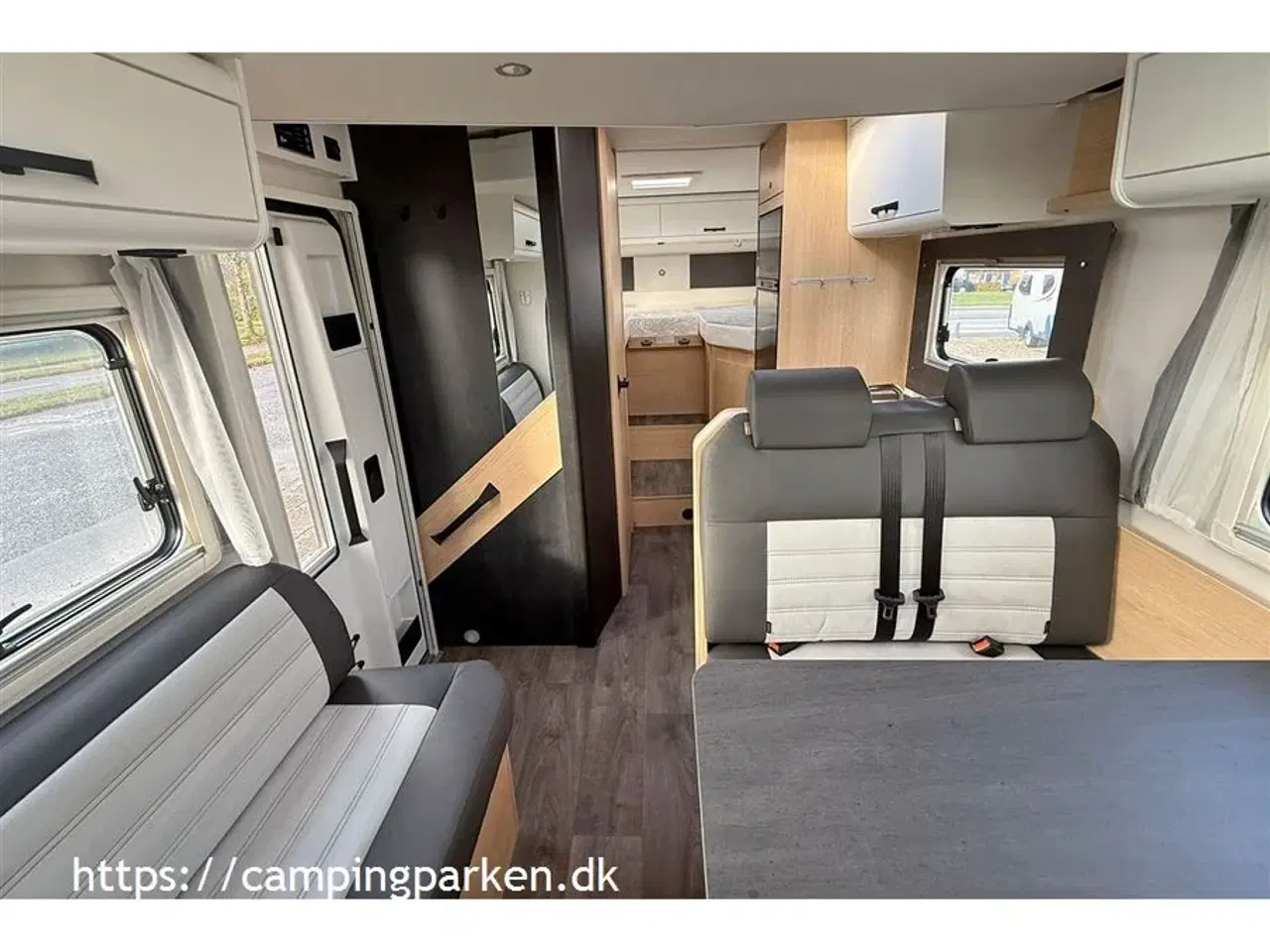 Billede 6 - 2026 - SunLight T 67 Adventure   Sunlights populære model med enkeltsenge, Adaptiv fartpilot, automatgear og sænkeseng