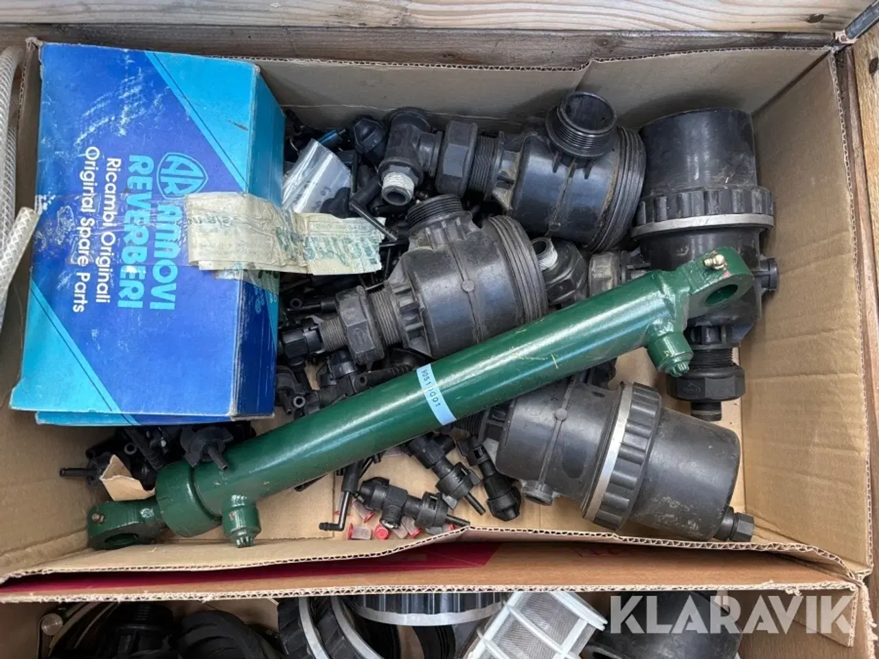 Billede 4 - Reservedele Danfoil Sprøjte 2 paller assorteret reservedele