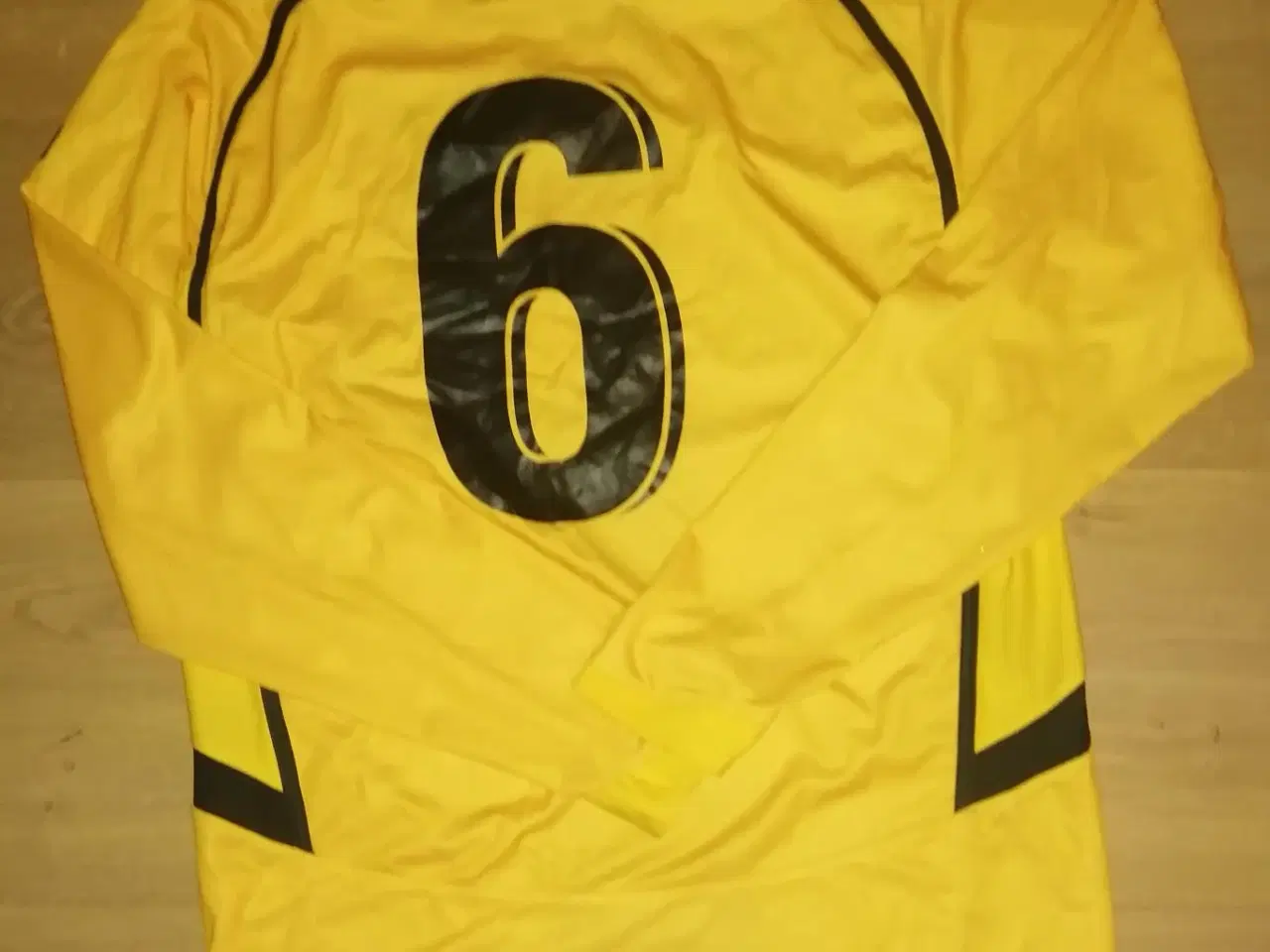 Billede 3 - AC HORSENS HOME 2014 LG ÆRM, STR. L, I FLOT STAND