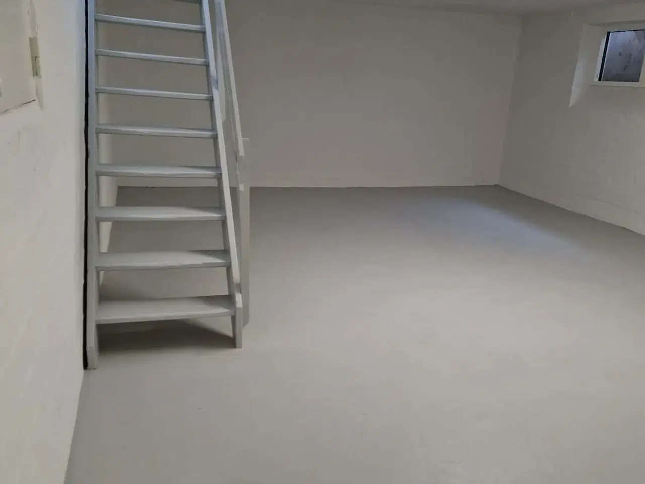 Billede 6 - Erhvervslokale med attraktiv placering i gadeplan og gode parkeringsmuligheder i nærheden.