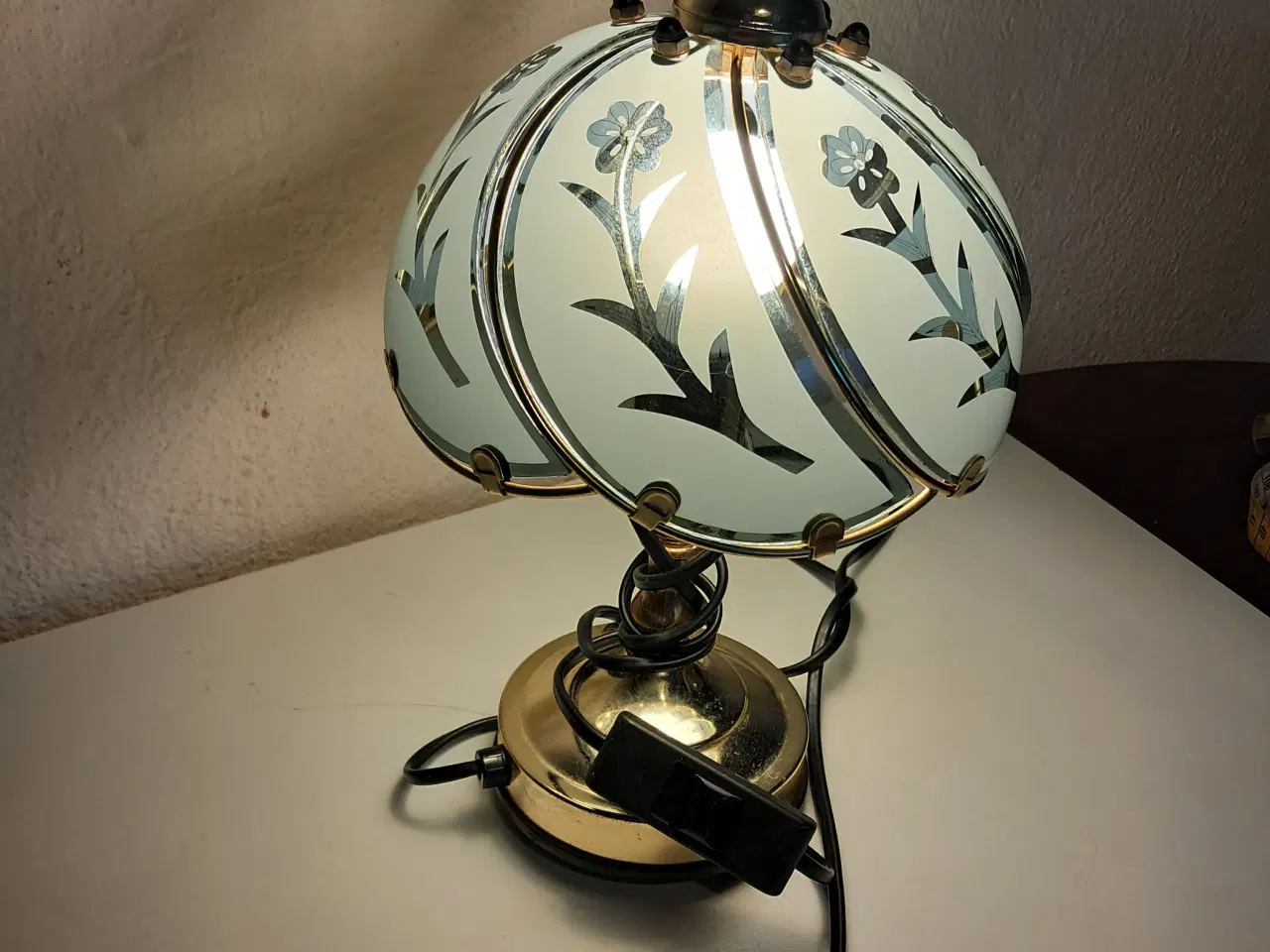 Billede 3 - Vintage bordlampe med glasskærm – retro 60/70’er