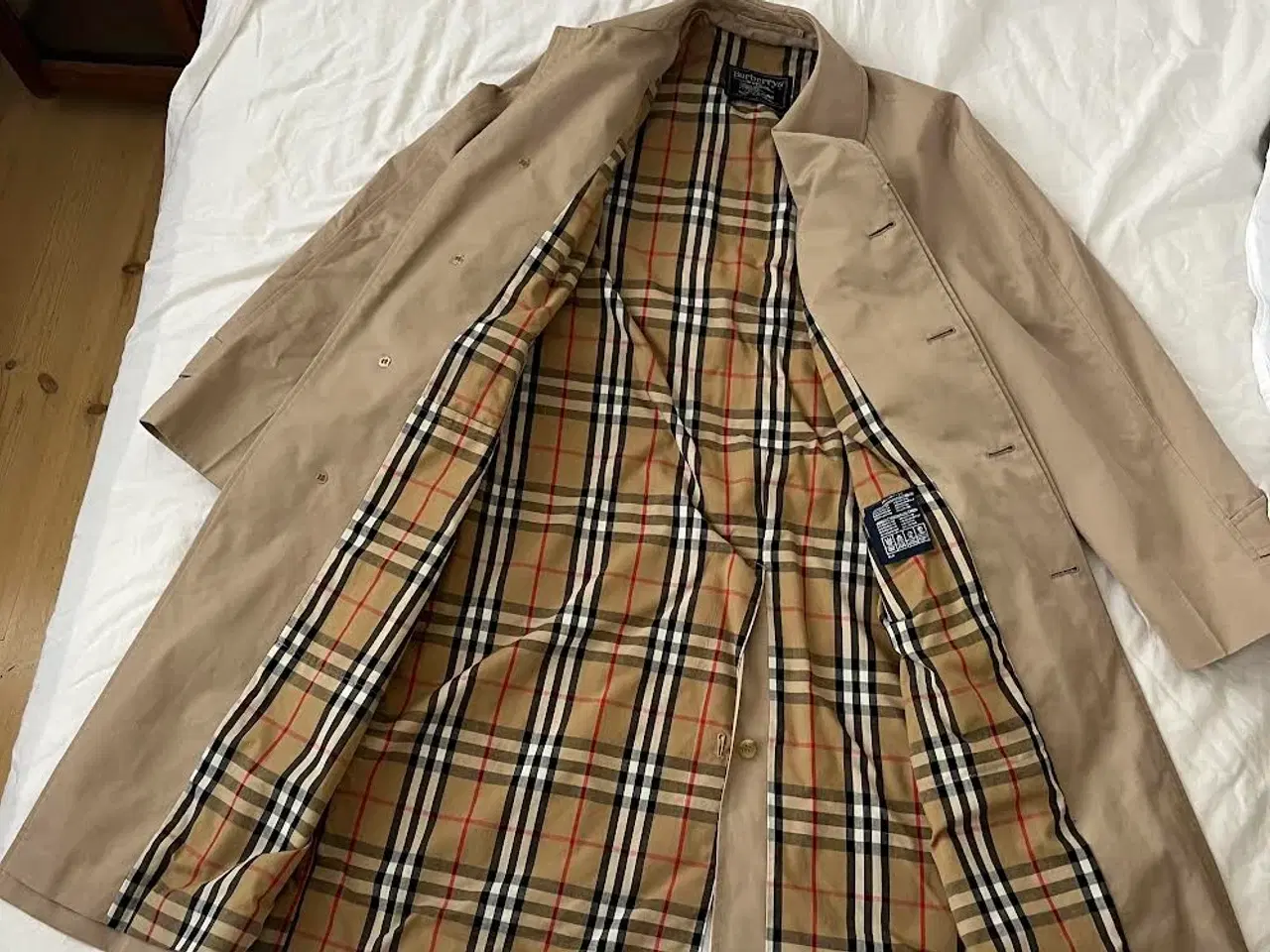 Billede 5 - BURBERRY Trench coat, vintage, velholdt. Str. M/ L