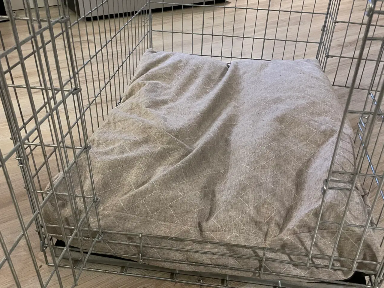 Billede 3 - Hundebur med pude