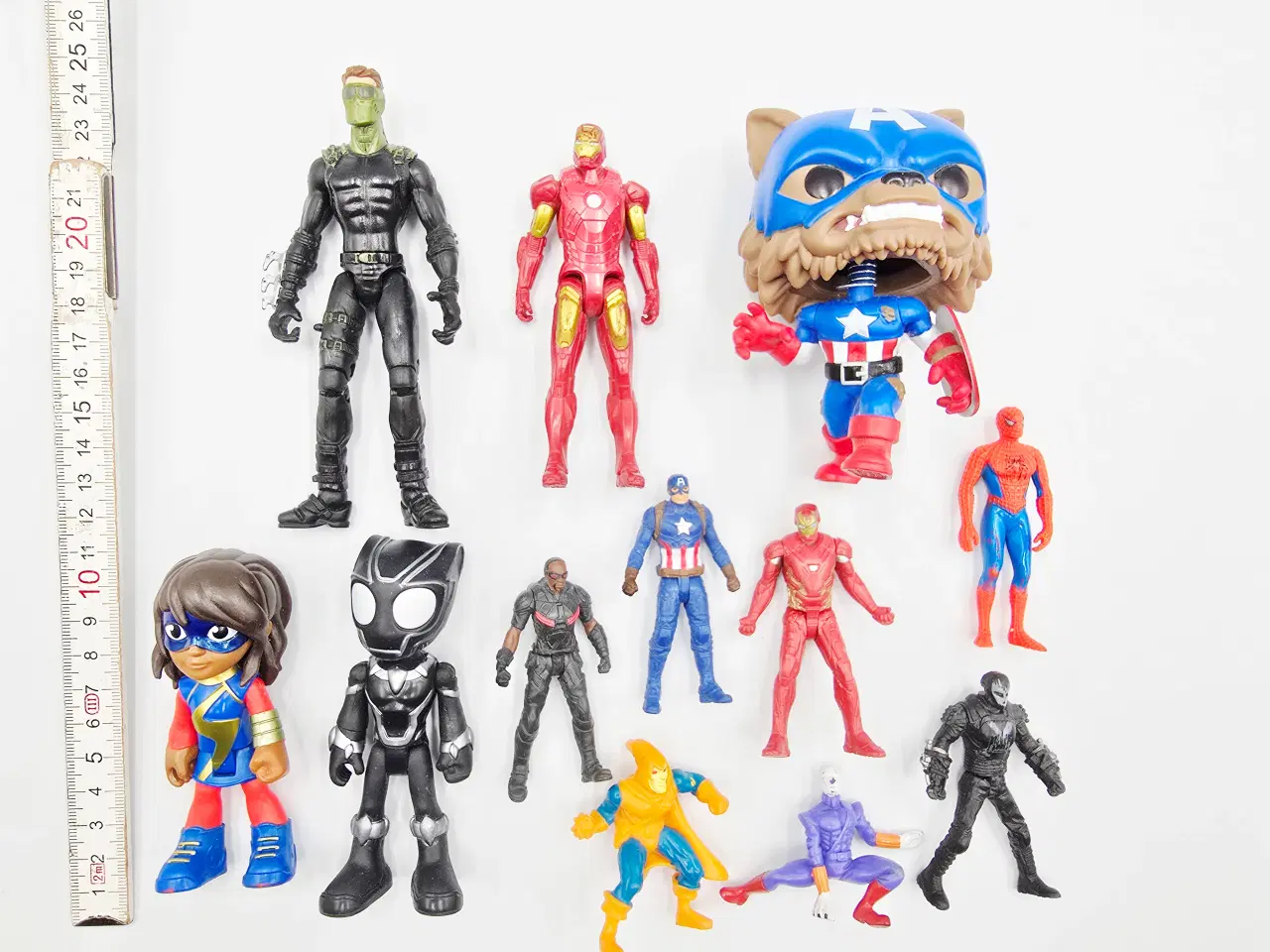 Billede 1 - Superhelte sælges samlet