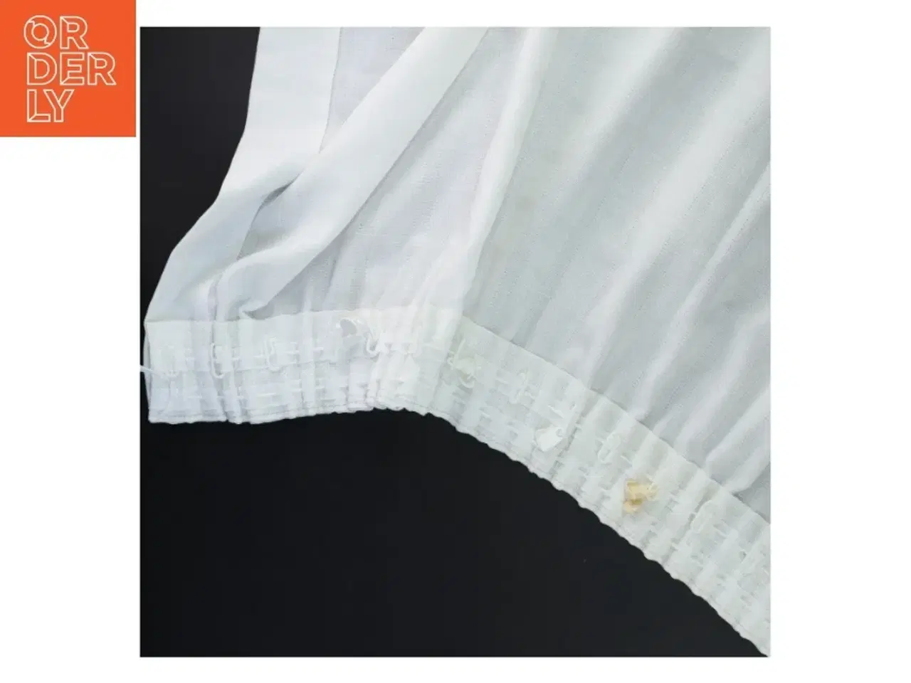 Billede 6 - Hvide gardiner (str. 64x75 cm)