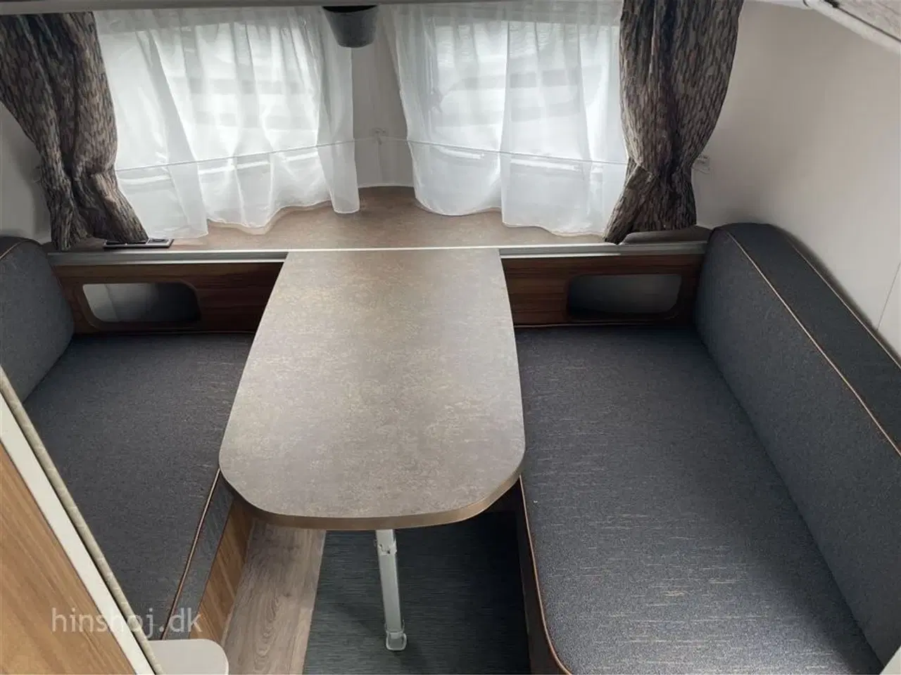 Billede 8 - 2023 - Eriba Touring 530 Legend   Super smart hævetagsvogn fra Hinshøj Caravan