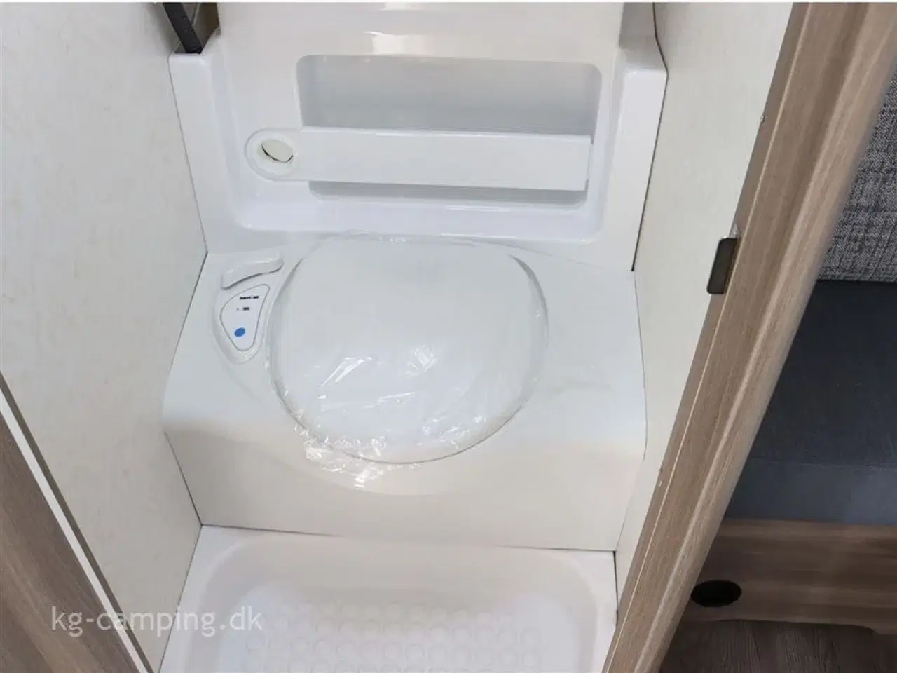 Billede 6 - 2023 - Hobby On Tour 390 SF   EFTERÅRSTILBUD nu nedsat med kr. 18.182,- | Let lille kørevogn - Kan opvejes til 1500 kg.