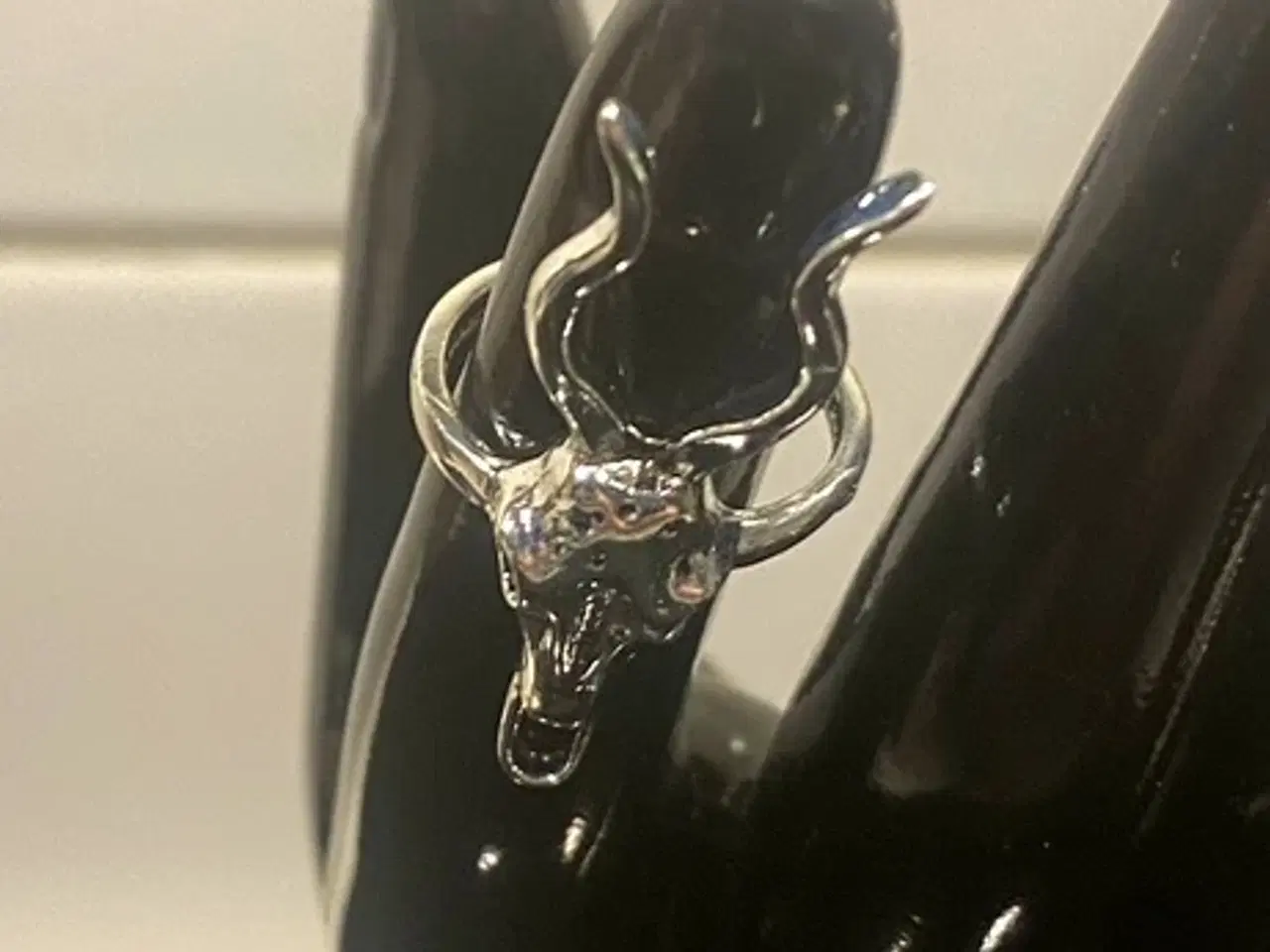 Billede 1 - * Fed fingerring med bison okse - i Tibetansk Sølv