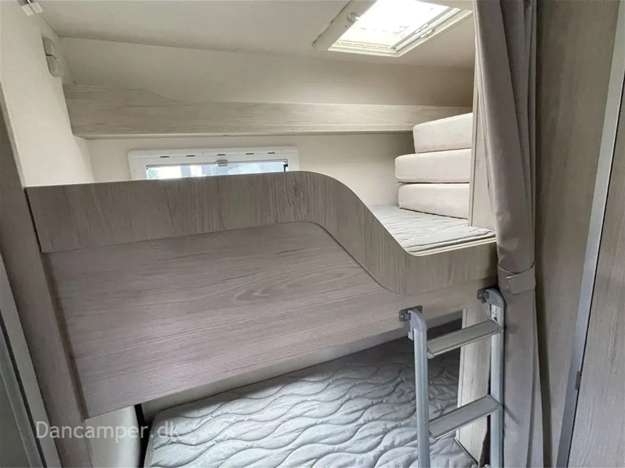 Billede 20 - 2019 - Chausson Flash C 656   UNDER KLARGØRING! Pris følger!2019 Model ! 7.prs. autocamper, med god plads - børnefamiliens foretrukne, 150Hk Automatgear, Aircon på bodel.