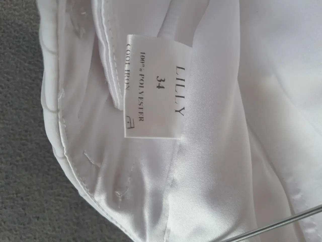 Billede 3 - Lilly konfirmationskjole str. 34