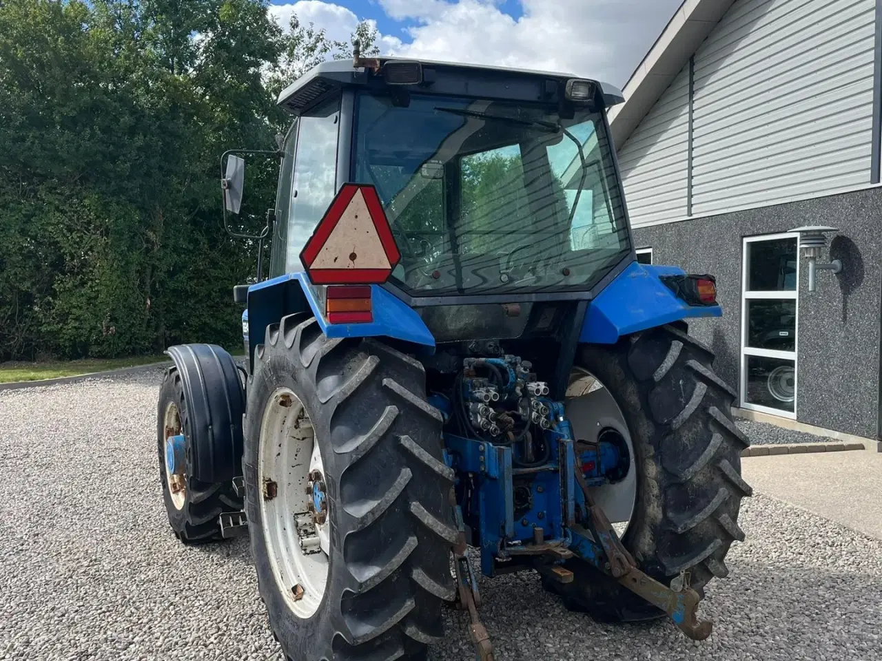 Billede 11 - New Holland 8240 SLE  Med frontlift og frontPTO