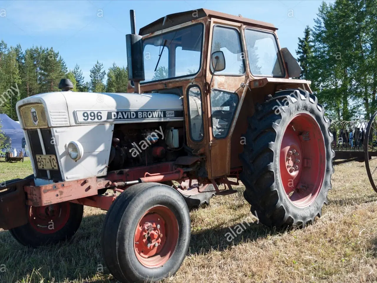 Billede 2 - Købes Dieseltraktor m frontlæsser Stor Velh Kørekl