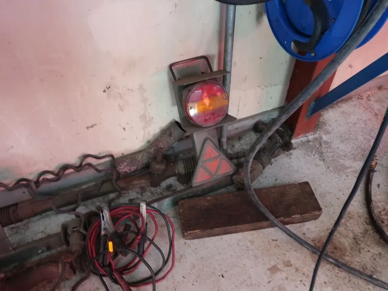 Billede 3 - Lygtebum samt startkabler