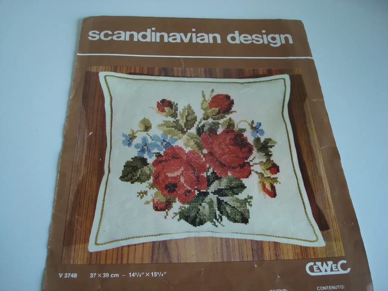 Billede 1 - Mønster til pude med blomster broderi