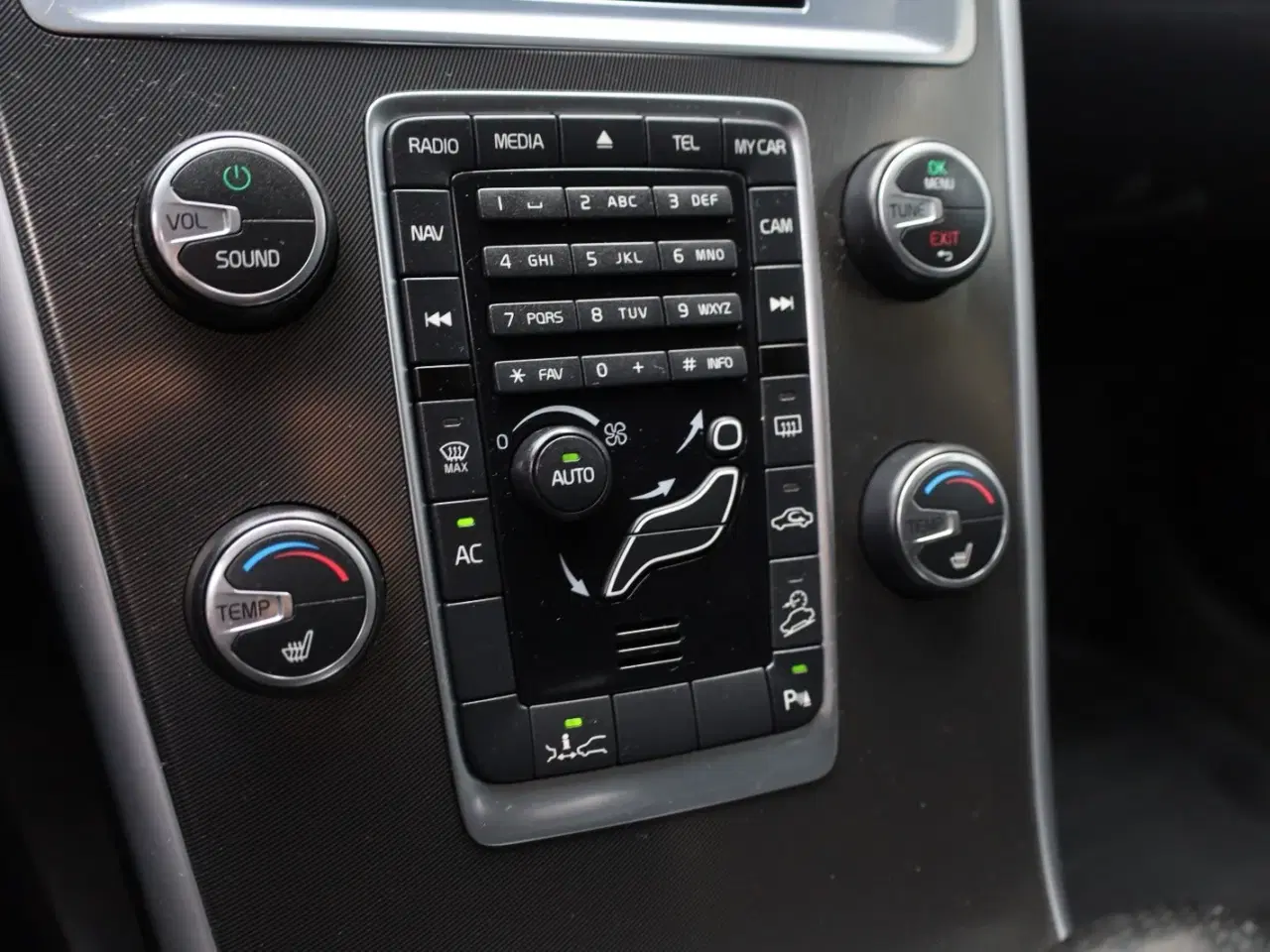 Billede 10 - Volvo XC60 2,4 D5 215 R-Design aut. AWD