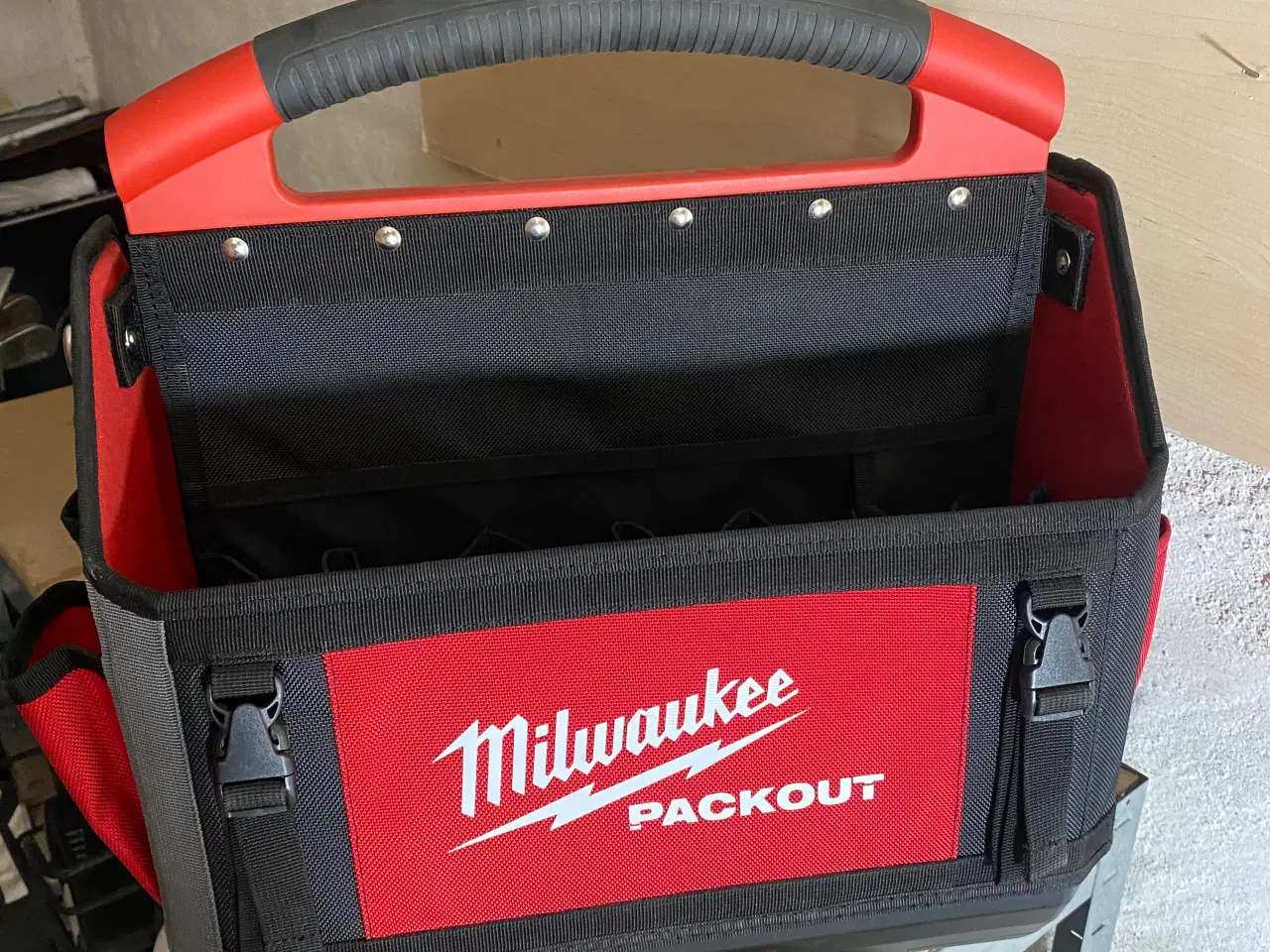 Billede 1 - milwaukee packout taske