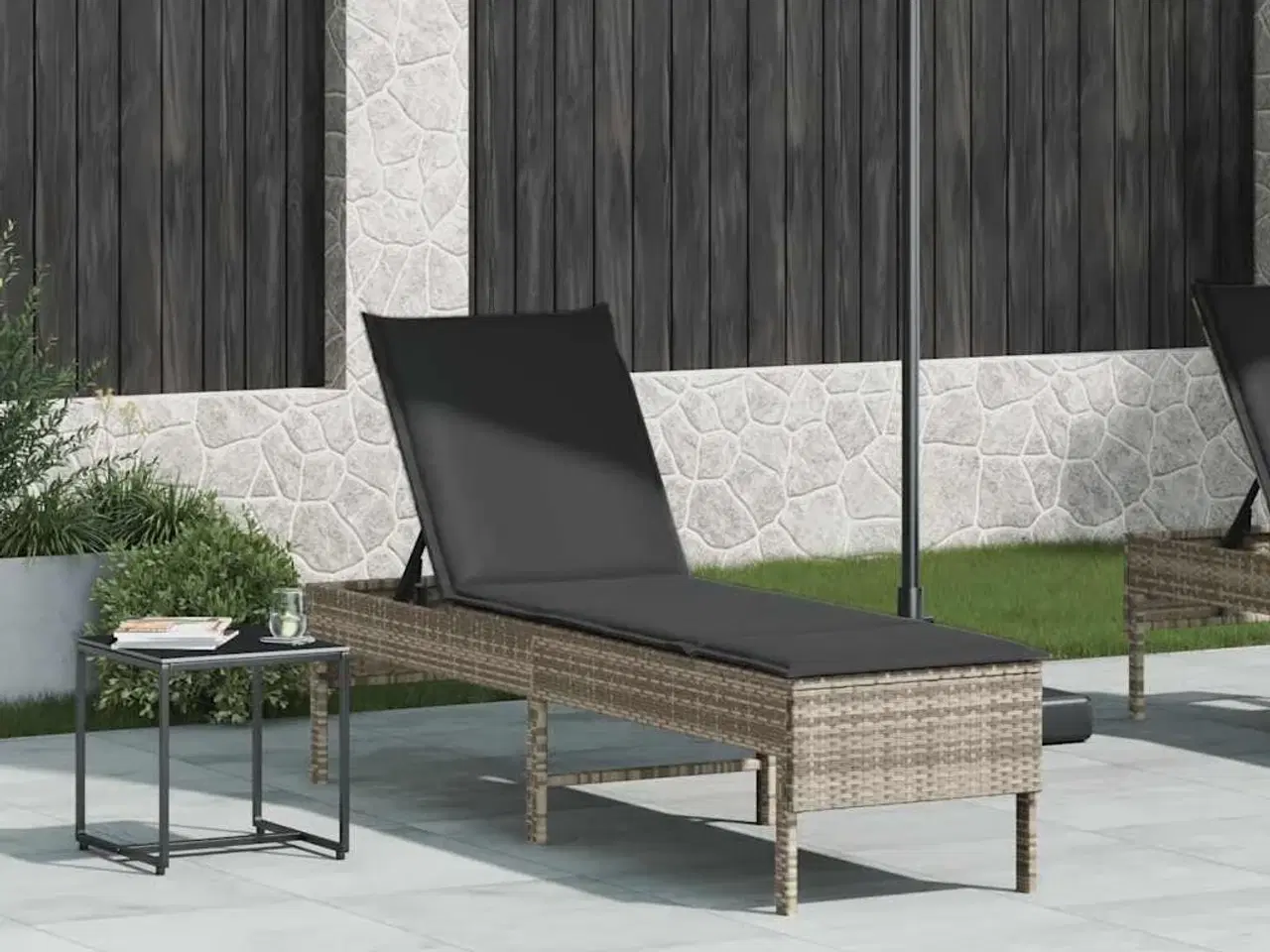 Billede 3 - Liggestol med hynde 55x200x44 cm polyrattan lysegrå