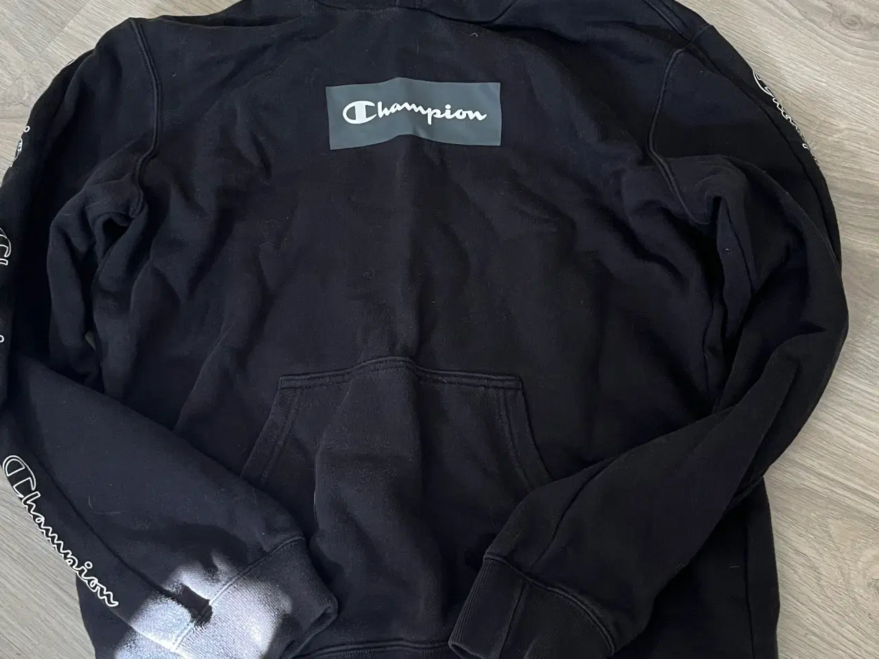 Billede 1 - EA7, Le Baiser, Champion drengetøj str M