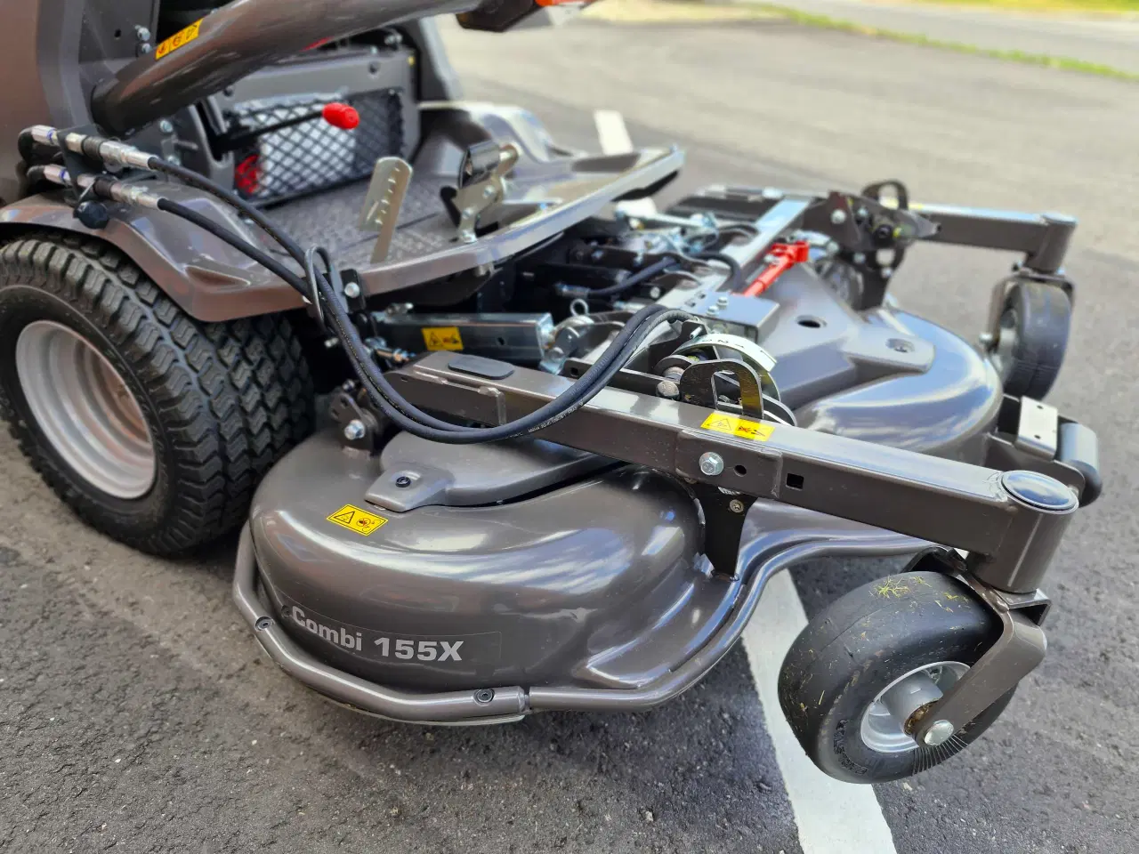 Billede 4 - Husqvarna P525DX PRO m. 155X Klippedæk 