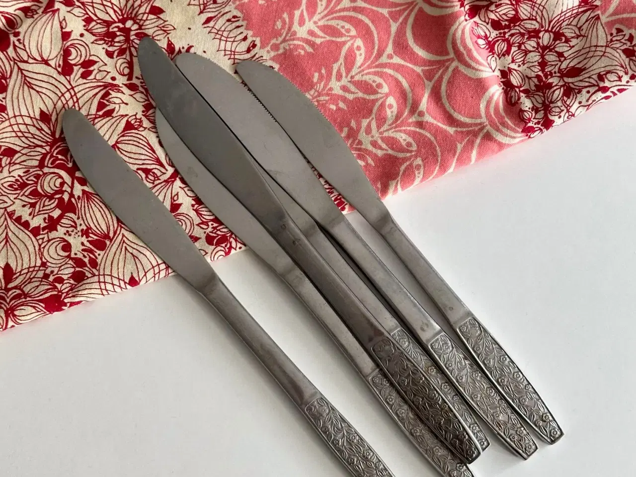 Billede 1 - Knive, rustfrit stål, 6 stk samlet