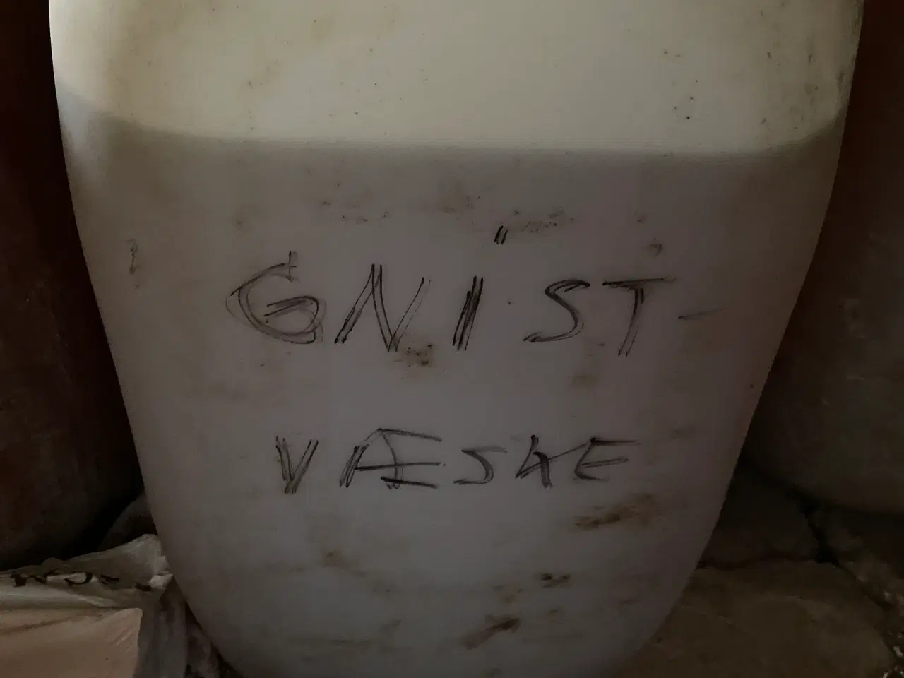 Billede 5 - Gnistvæske sælges