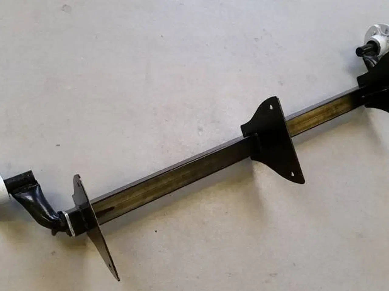 Billede 1 - Aksel til Neptun GN129 - 4x98