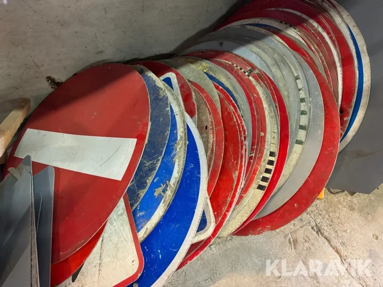 Billede 2 - Vejskilte Assorterede