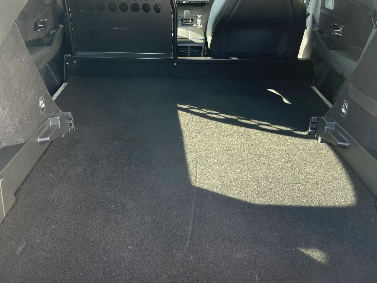 Billede 5 - DS 7 Performance Line+ 1.6 hybrid, Ny model