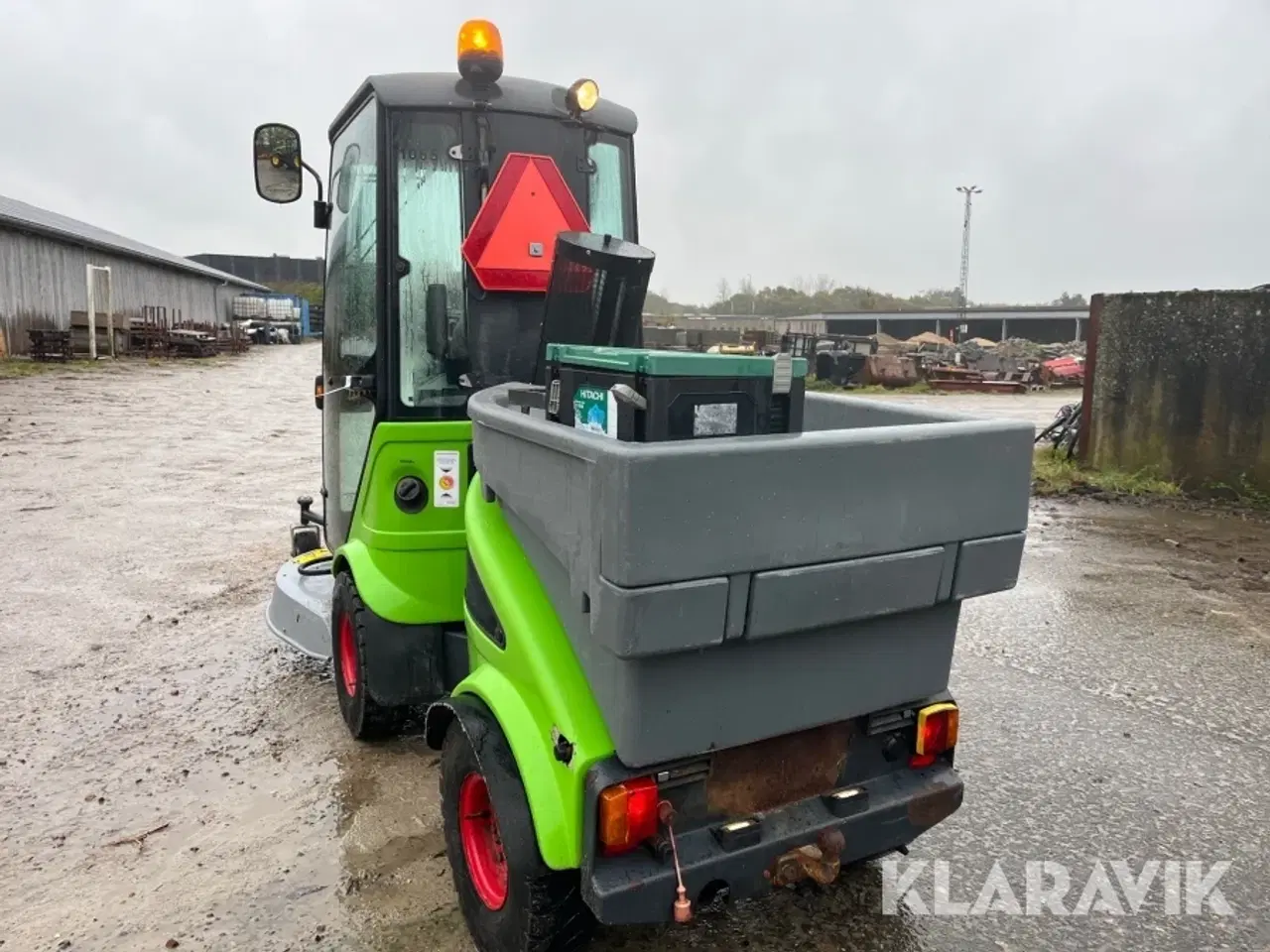 Billede 4 - Redskabsbærer Nilfisk City Ranger 2250