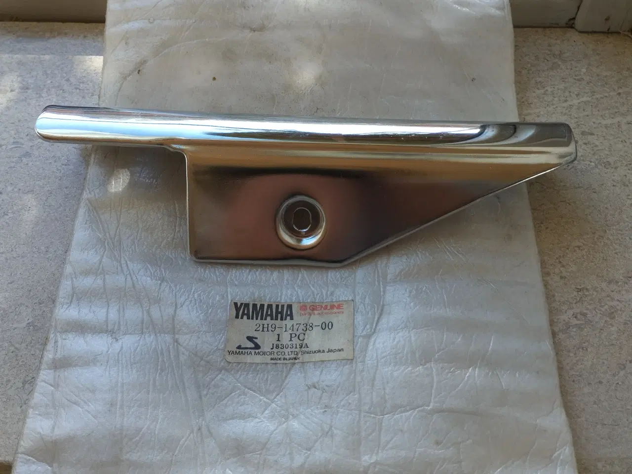 Billede 1 - Yamaha. Beslag  udstødning  (muffler)   ( %)